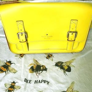 KATE SPADE YELLOW ESSEX SCOUT LEATHER CROSSBODY